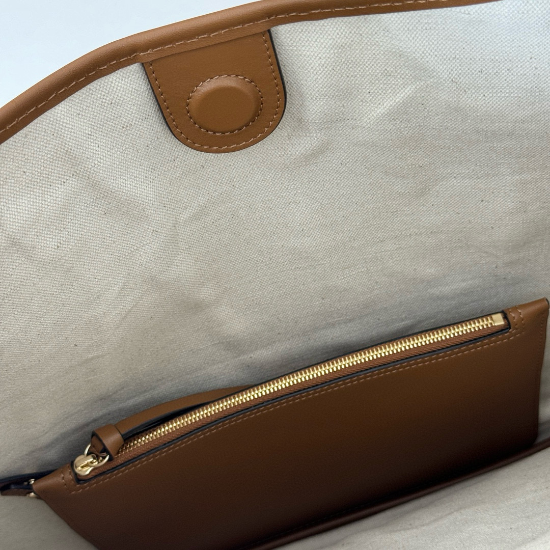 Gucci 구찌 Body 더블 락 라지 숄더백 20