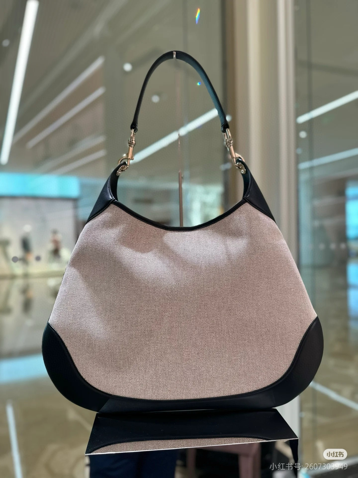 Gucci 구찌 Body 보디 대형 숄더백 캔버스 블랙 레더 1