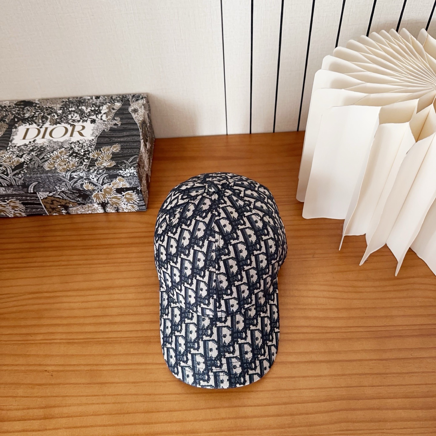 DIOR 디올 오블리크 자수 로고 볼캡 1