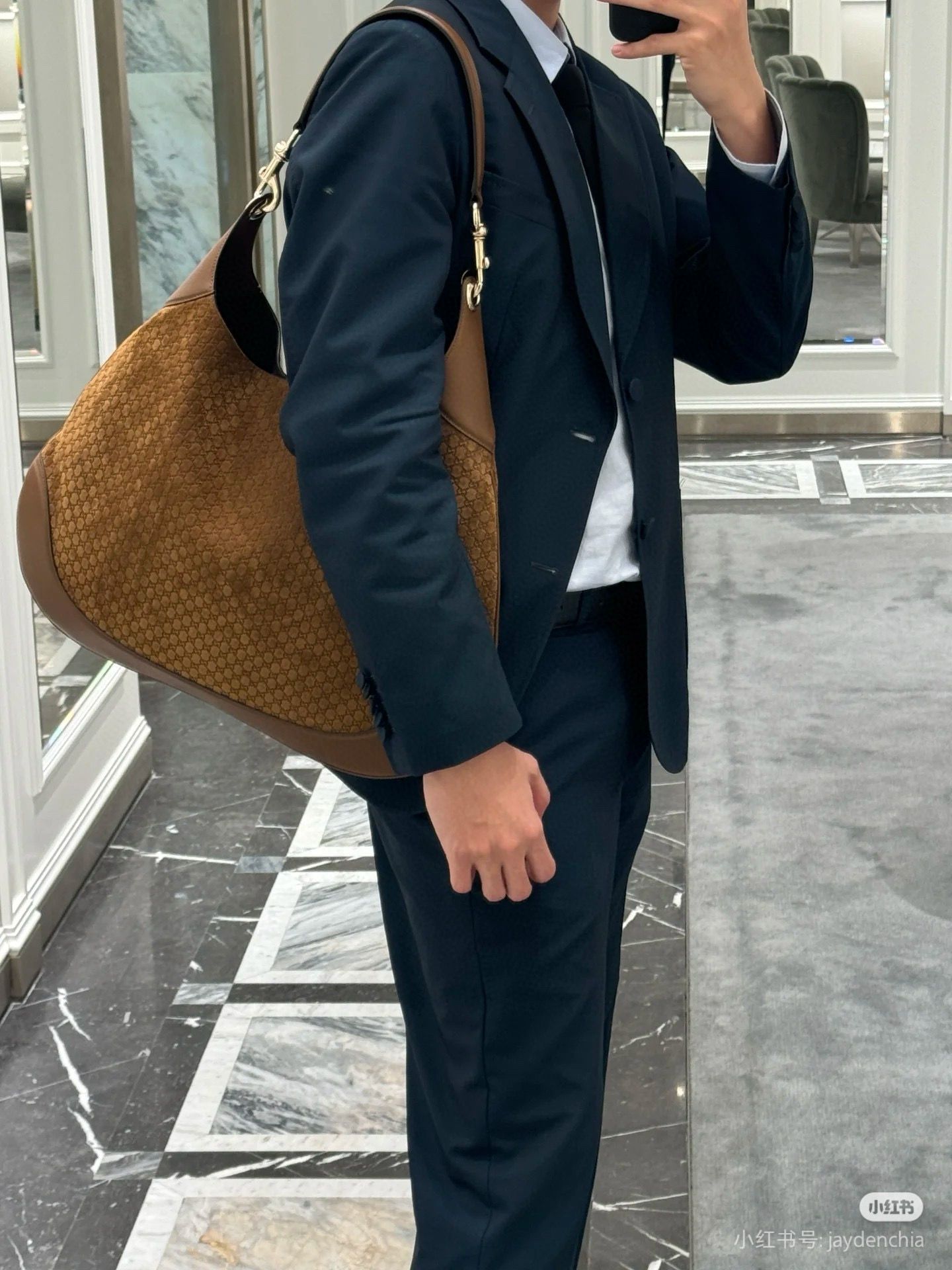 Gucci 구찌 Body GG 자카드 브라운 대형 숄더백 3