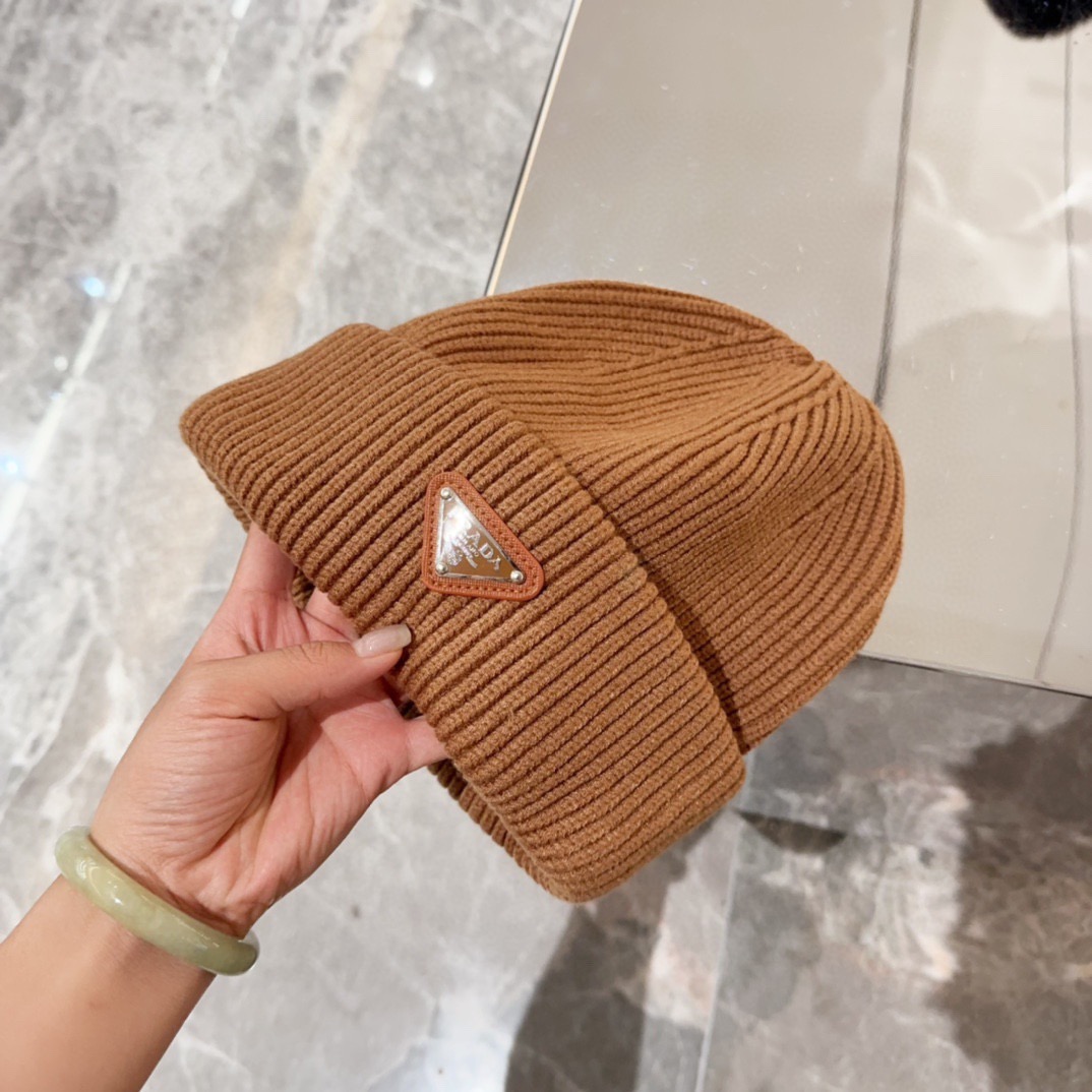 PRADA 프라다 화이트 양모 니트 비니 4