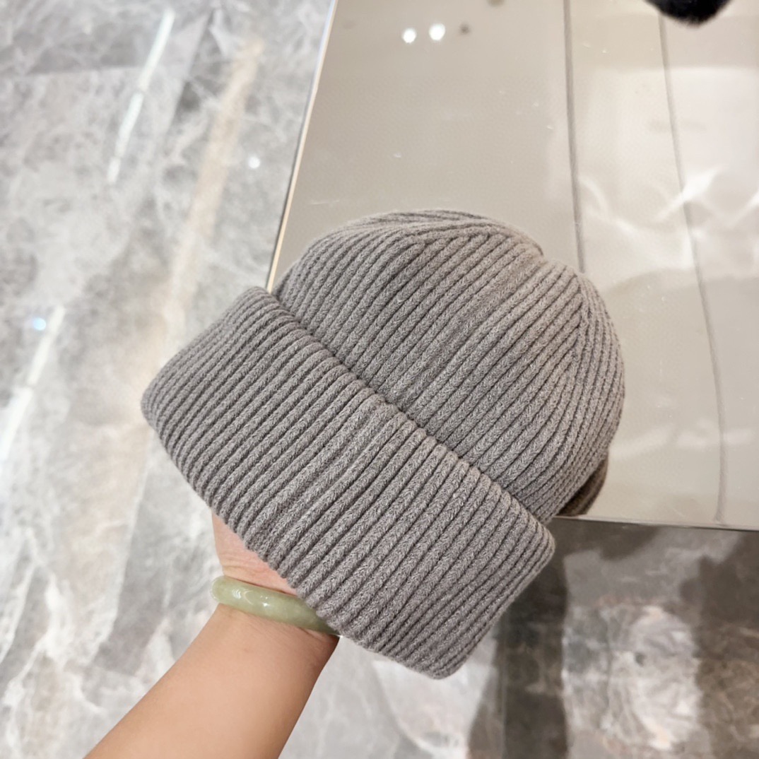 PRADA 프라다 화이트 양모 니트 비니 6