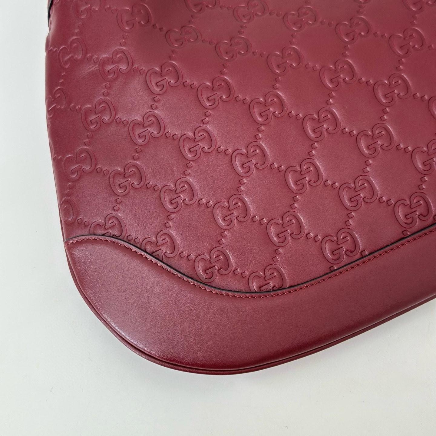 Gucci 구찌 Body 더블 락 라지 숄더백 블랙 GG 엠보스드 레더 17