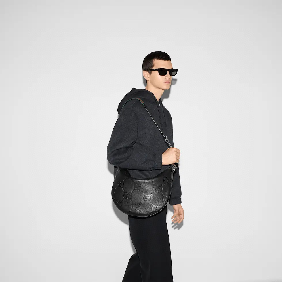 Gucci 구찌 바디 GG 엠보스드 레더 미디엄 숄더백 5