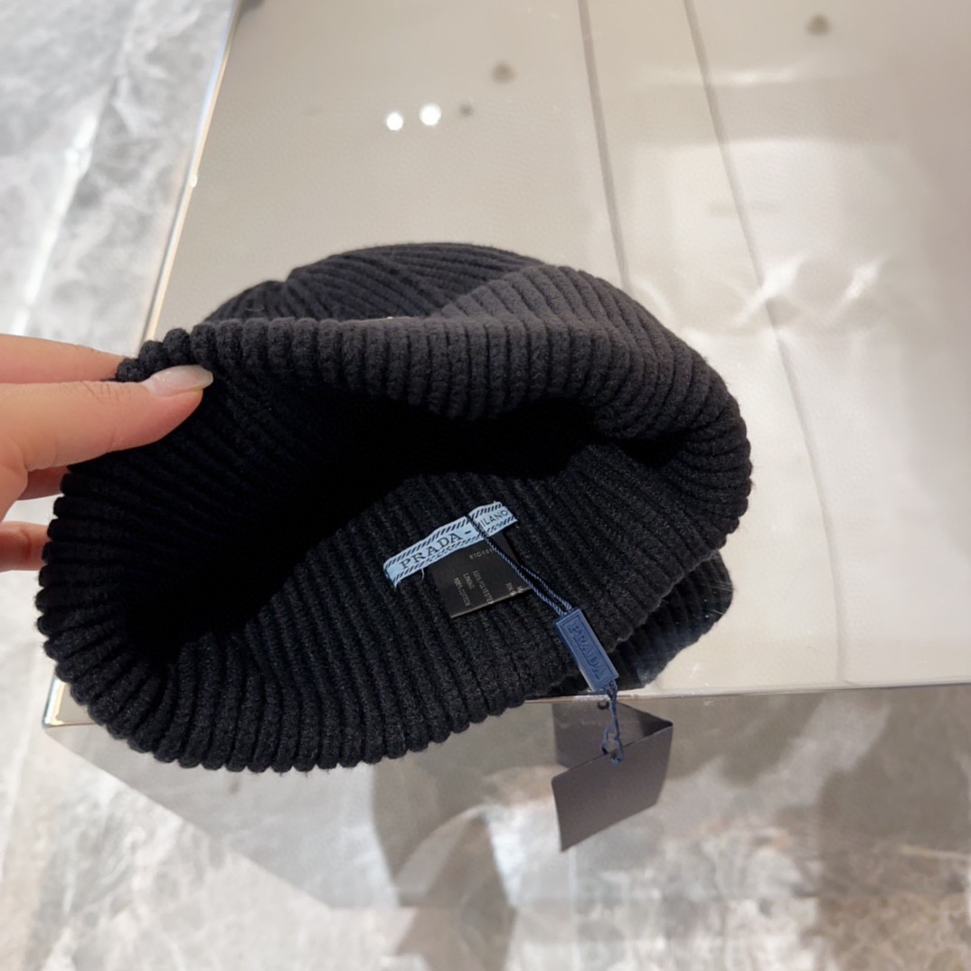 PRADA 프라다 화이트 양모 니트 비니 7