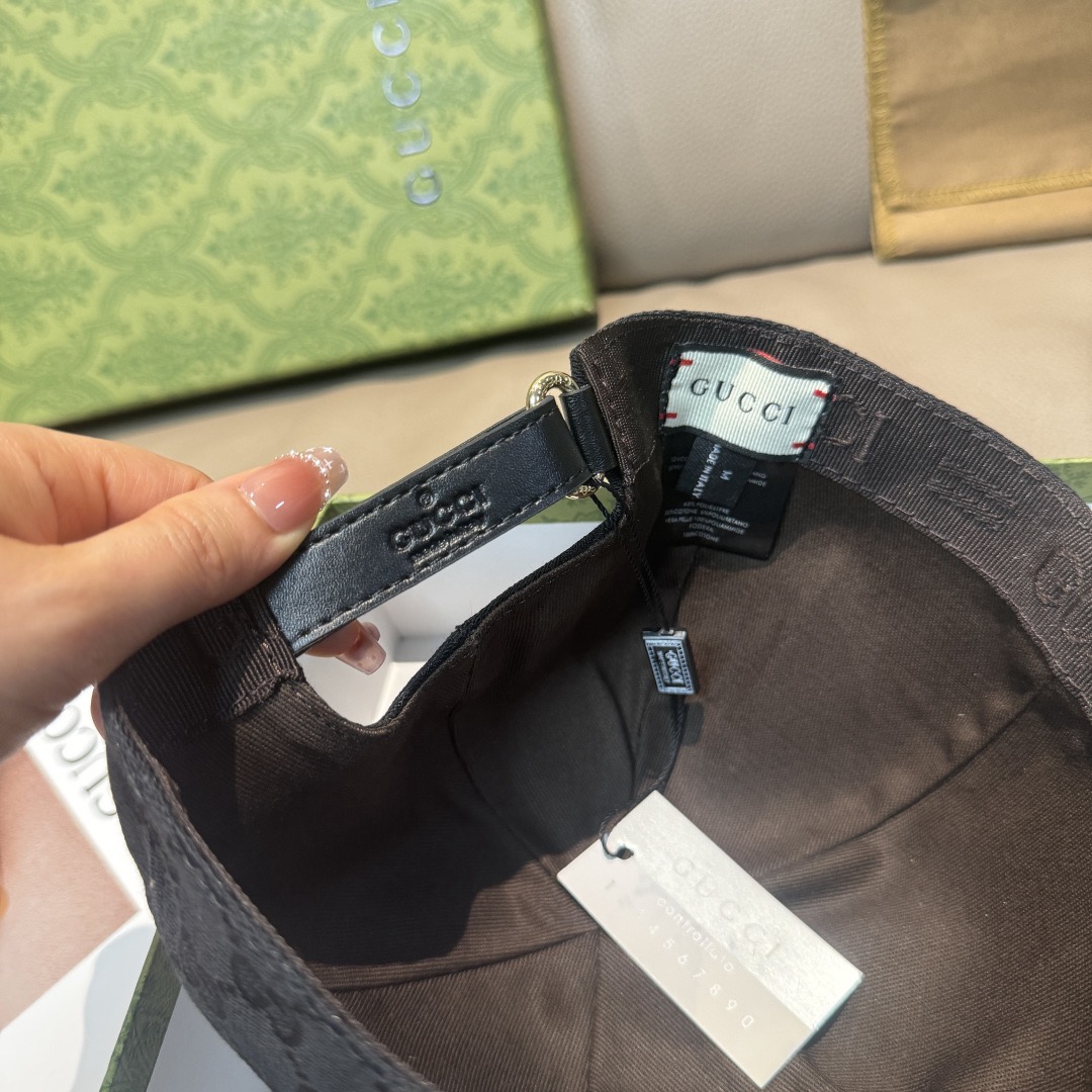 Gucci 구찌 GG 로고 가죽 배색 볼캡 9