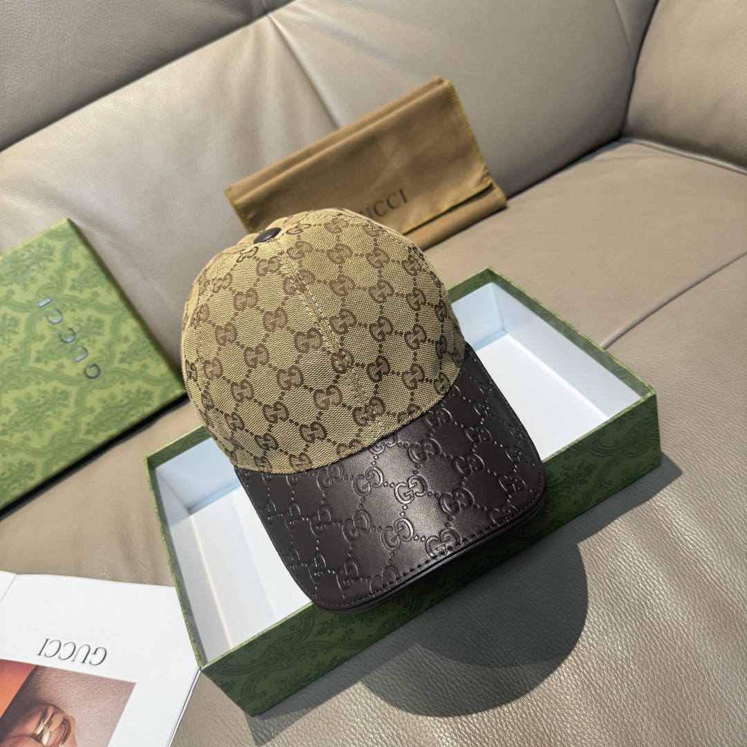 Gucci 구찌 GG 로고 가죽 배색 볼캡 1