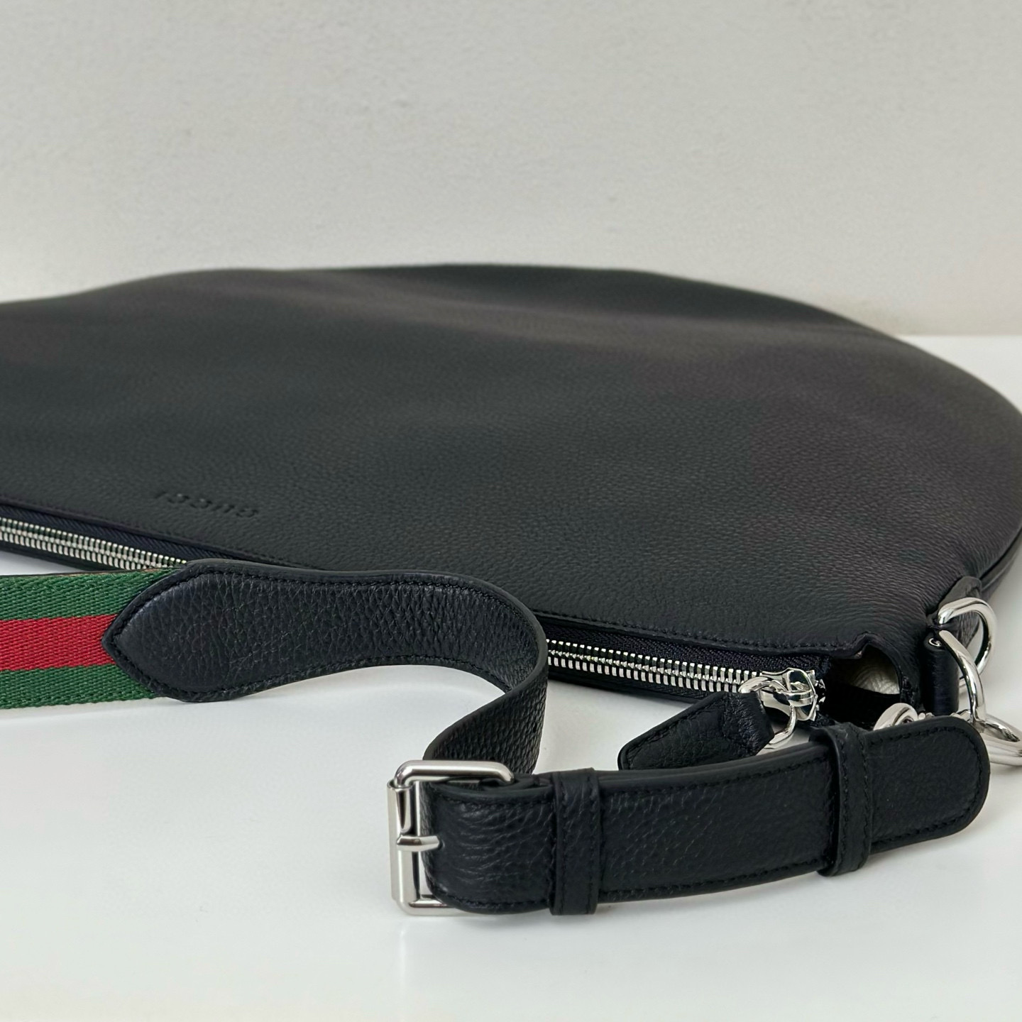 Gucci 구찌 G Body GG 그레인 레더 숄더백 5