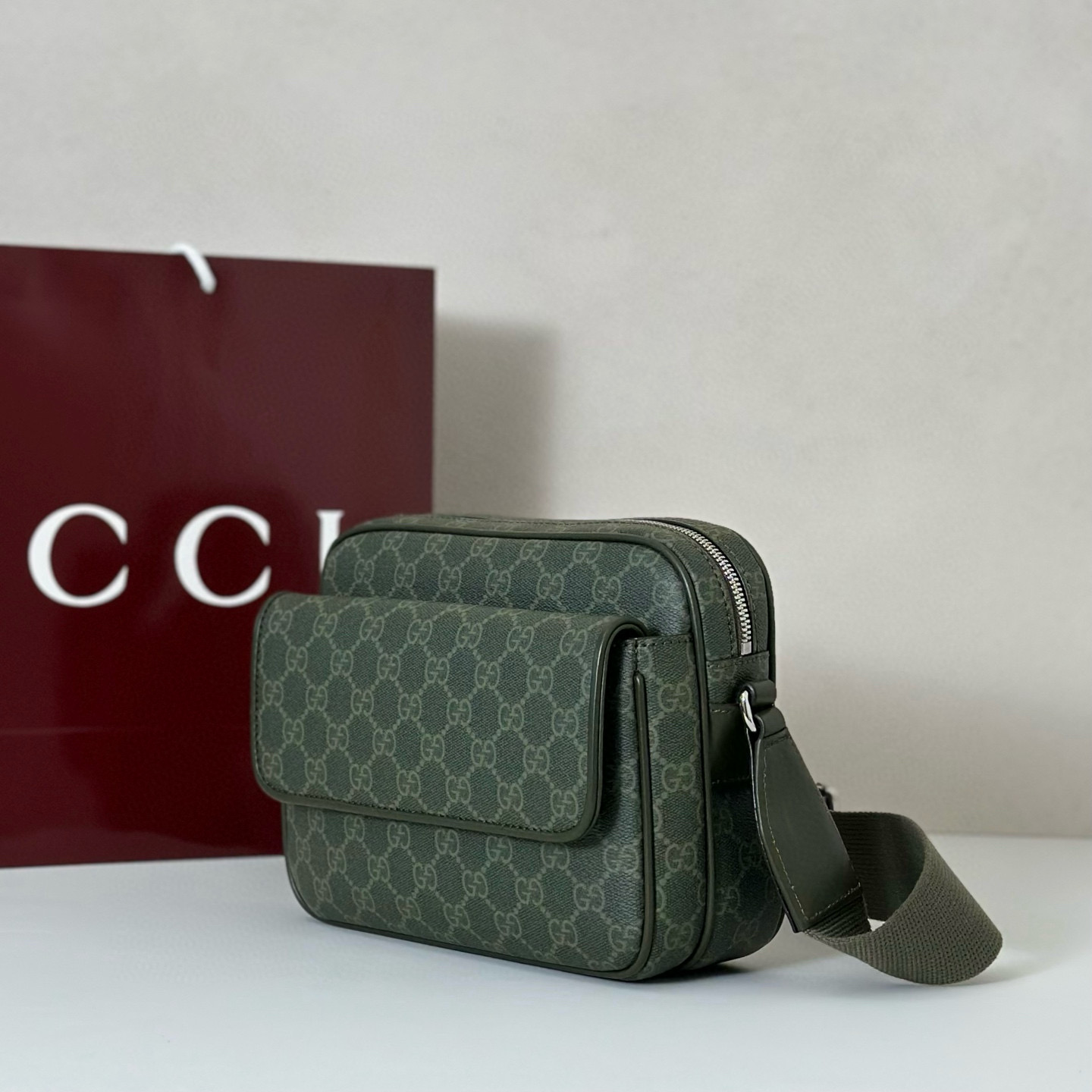 Gucci 구찌 GG 슈프림 그린 스몰 크로스백 7