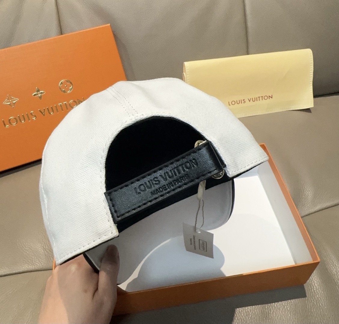 Louis Vuitton 루이비통 포에버 플라워 자수 볼캡 8