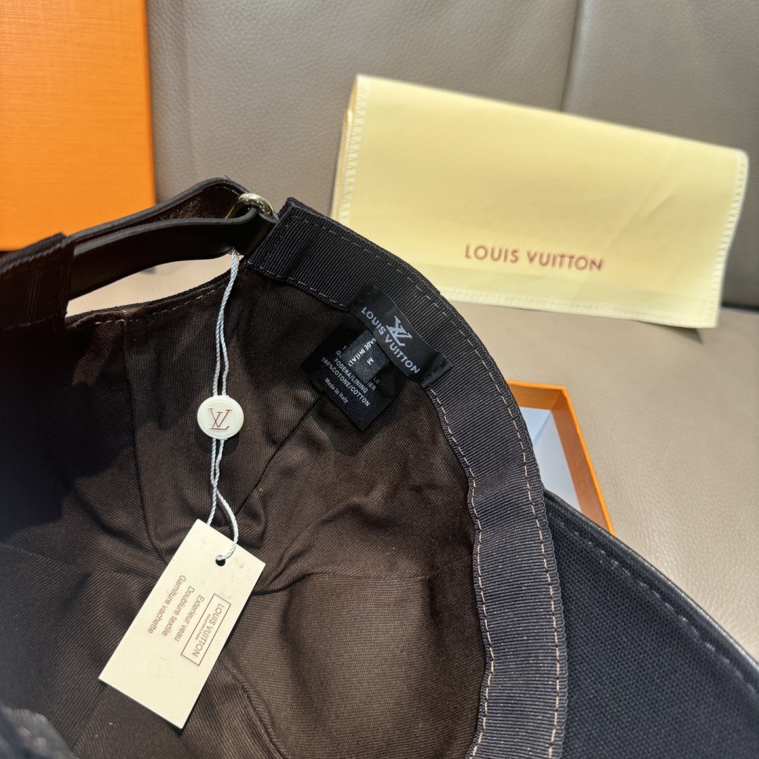 Louis Vuitton 루이비통 포에버 플라워 자수 볼캡 7