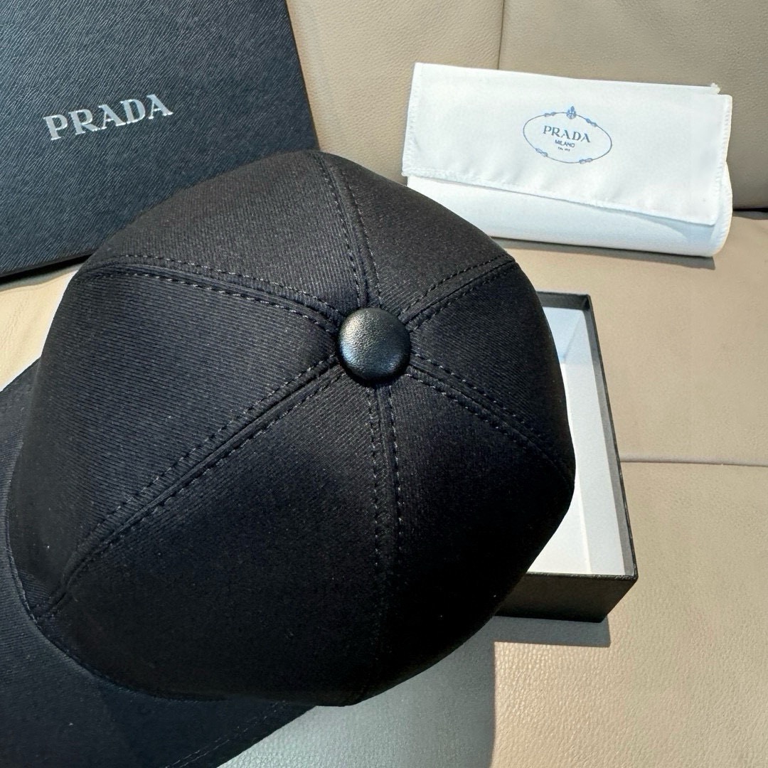 Prada 프라다 로고 자수 베이스볼 캡 4