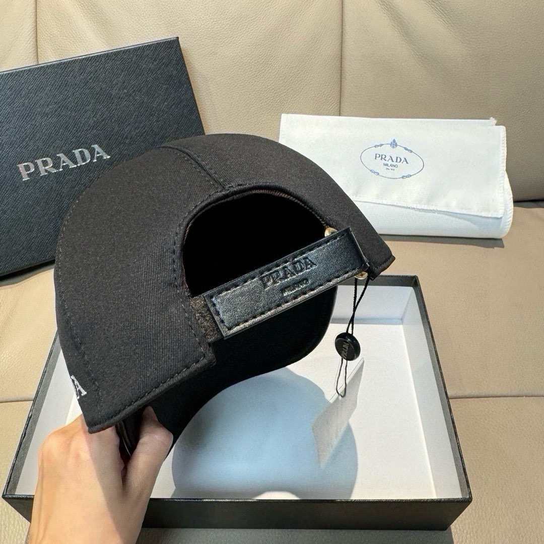 Prada 프라다 로고 자수 베이스볼 캡 7