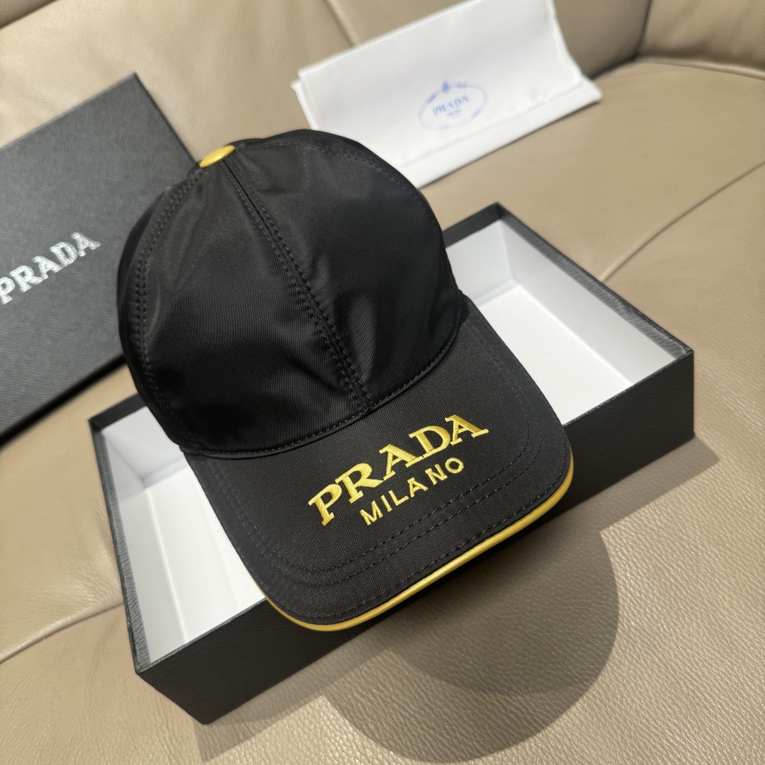 Prada 프라다 로고 자수 베이스볼 캡 1