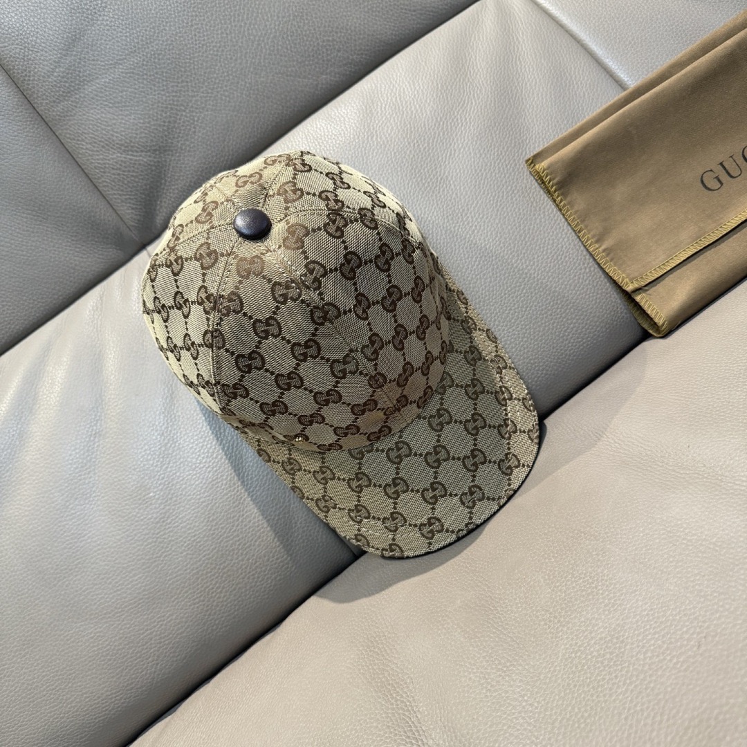 Gucci 구찌 GG 패턴 캔버스 볼캡 2