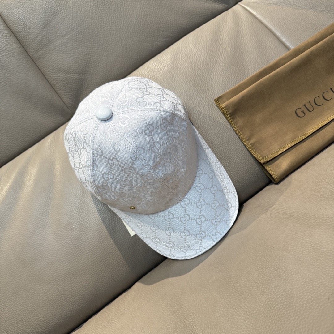 Gucci 구찌 GG 패턴 캔버스 볼캡 2