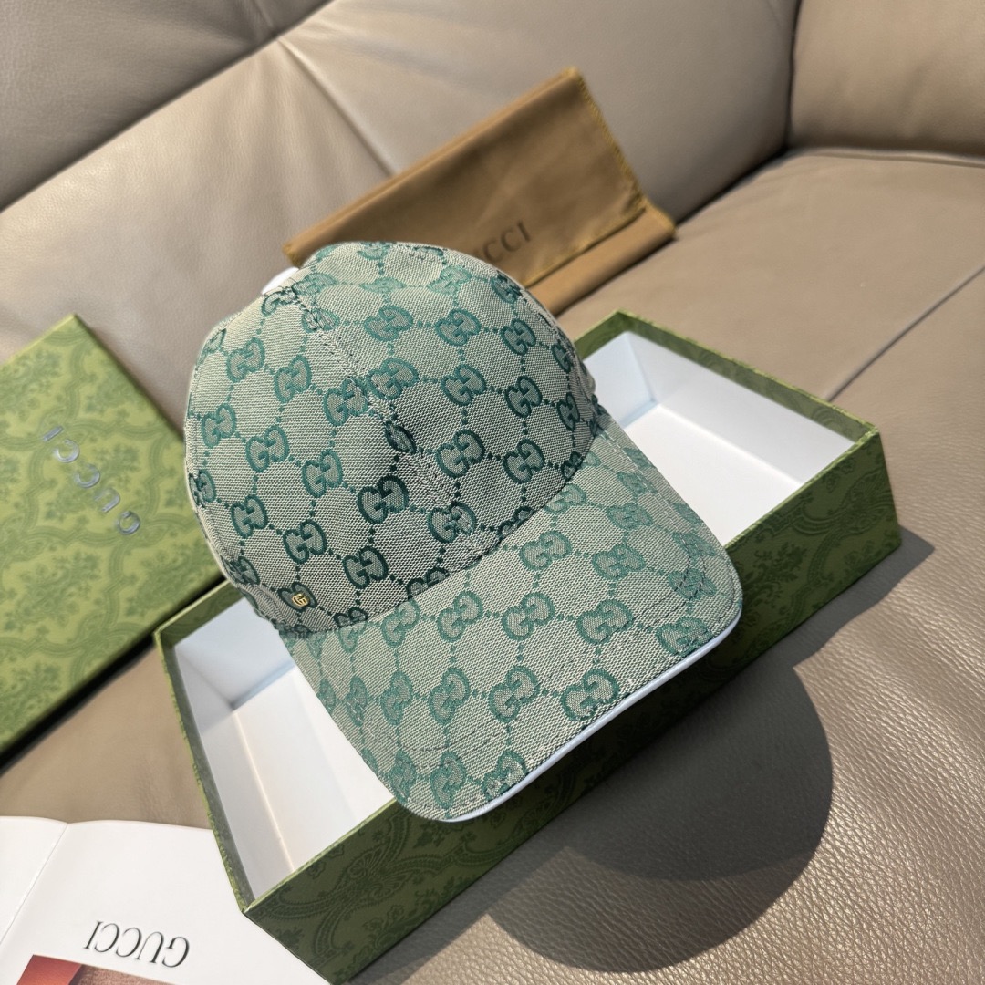 Gucci 구찌 GG 로고 라이트 블루 볼캡 1
