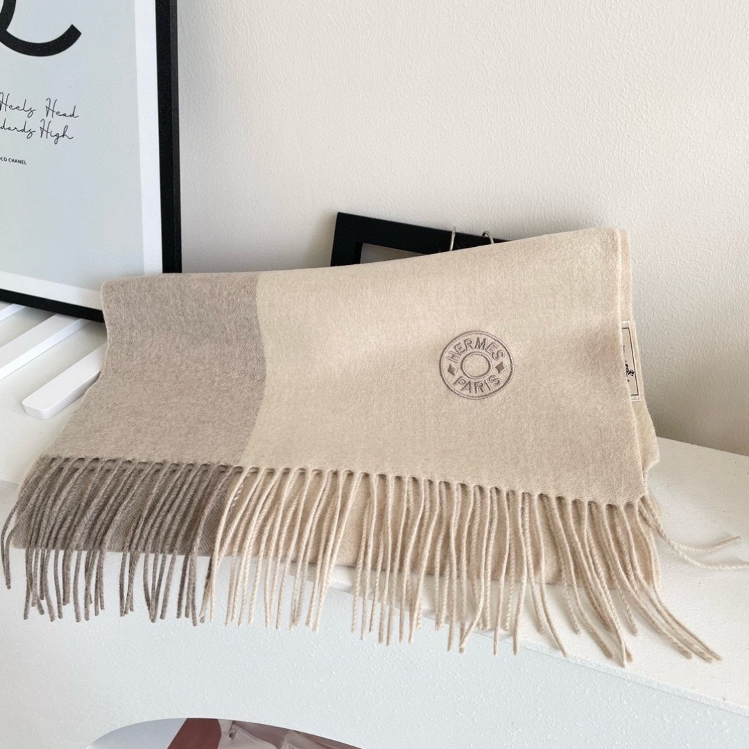 Hermes 에르메스 2025 남녀공용 로고 울 머플러 3