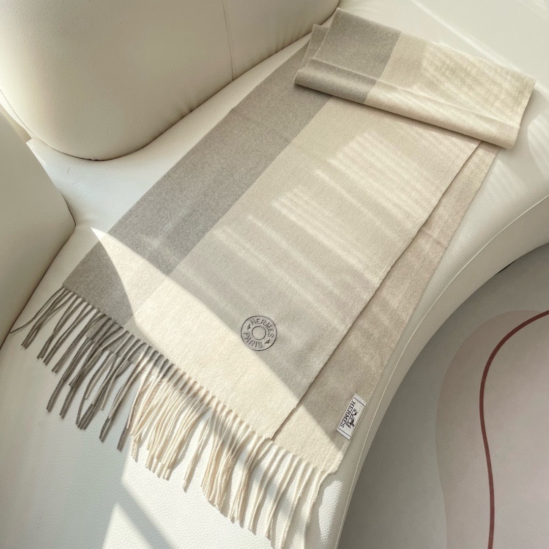 Hermes 에르메스 2025 남녀공용 로고 울 머플러 4