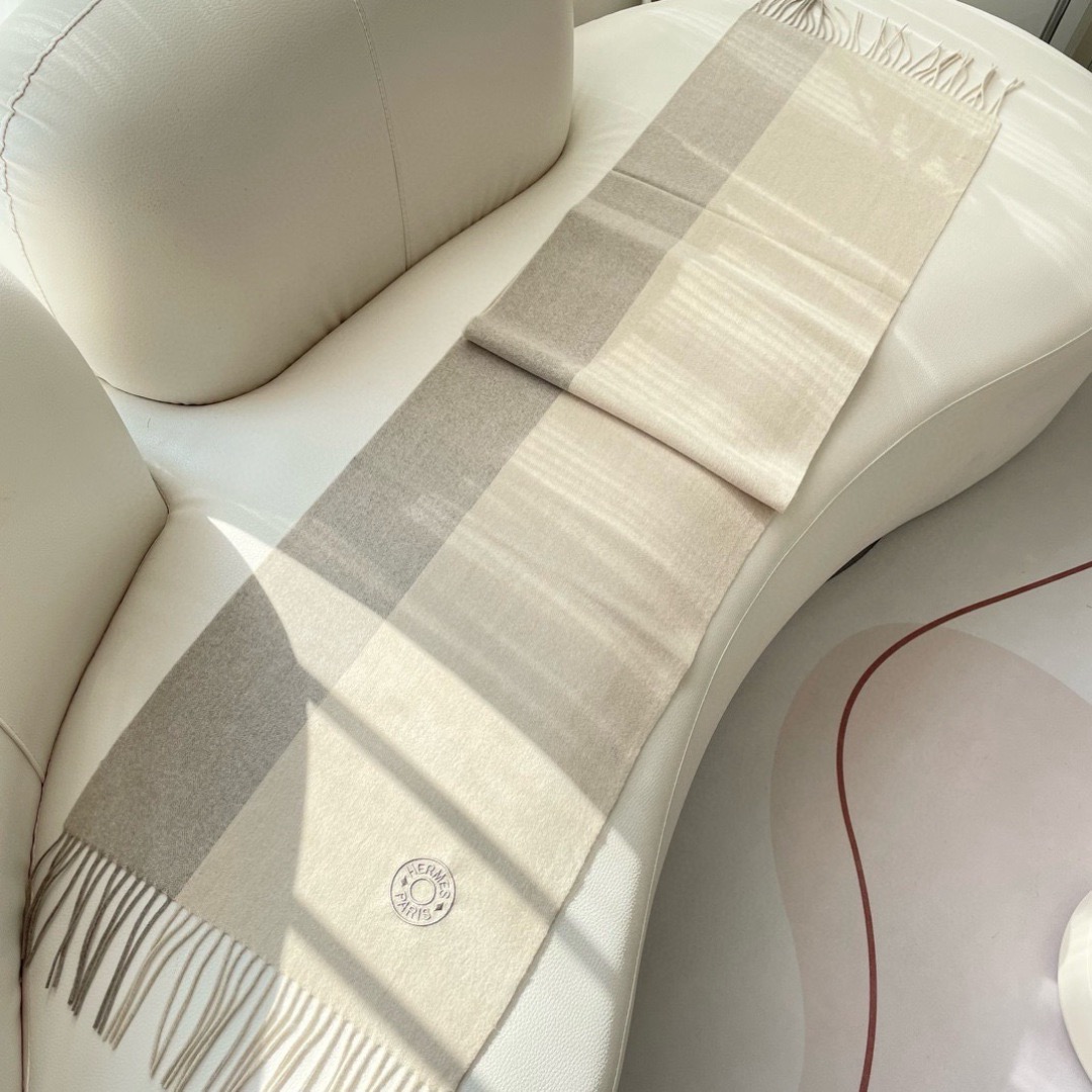 Hermes 에르메스 2025 남녀공용 로고 울 머플러 6