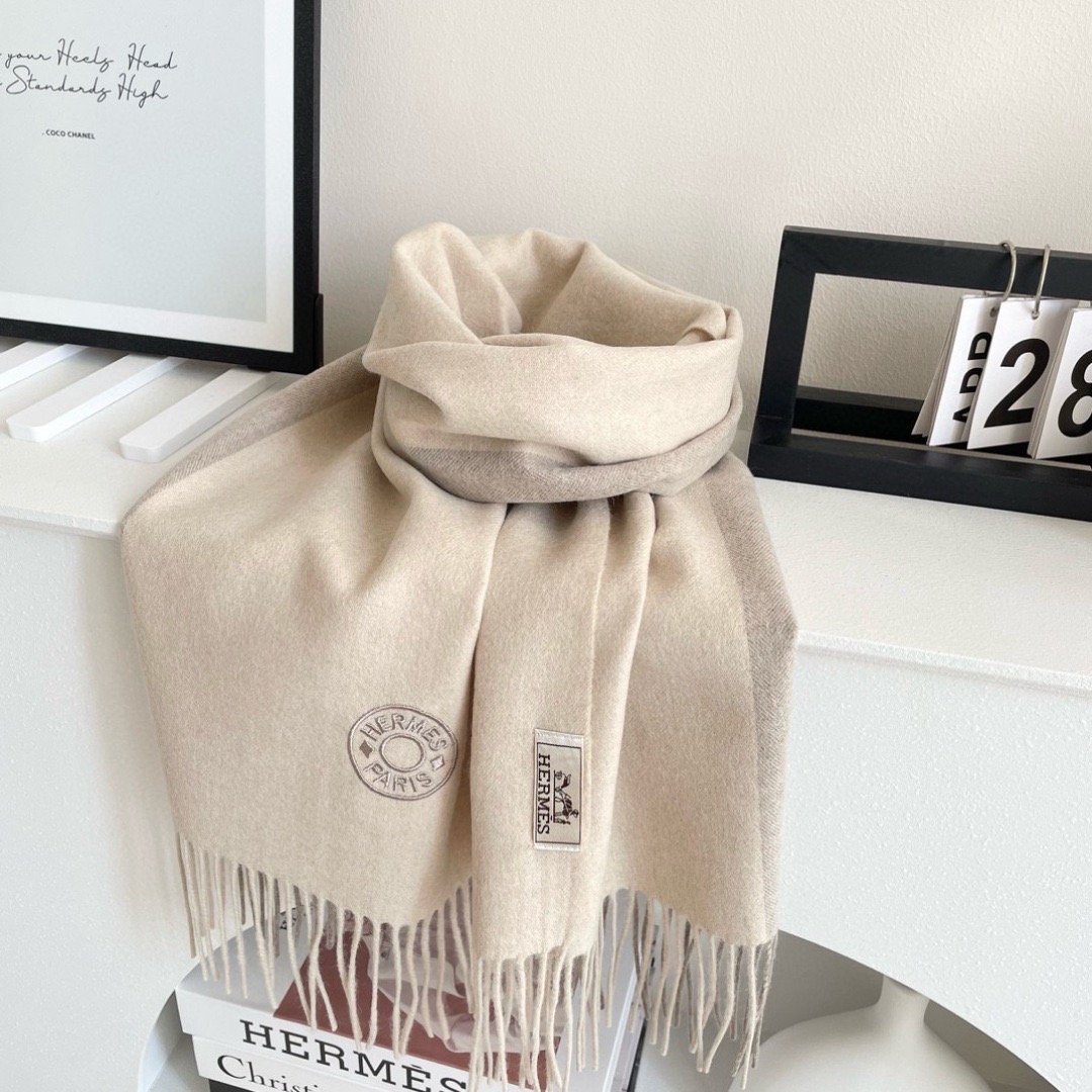 Hermes 에르메스 2025 남녀공용 로고 울 머플러 7