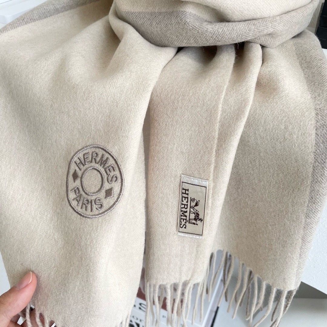 Hermes 에르메스 2025 남녀공용 로고 울 머플러 8
