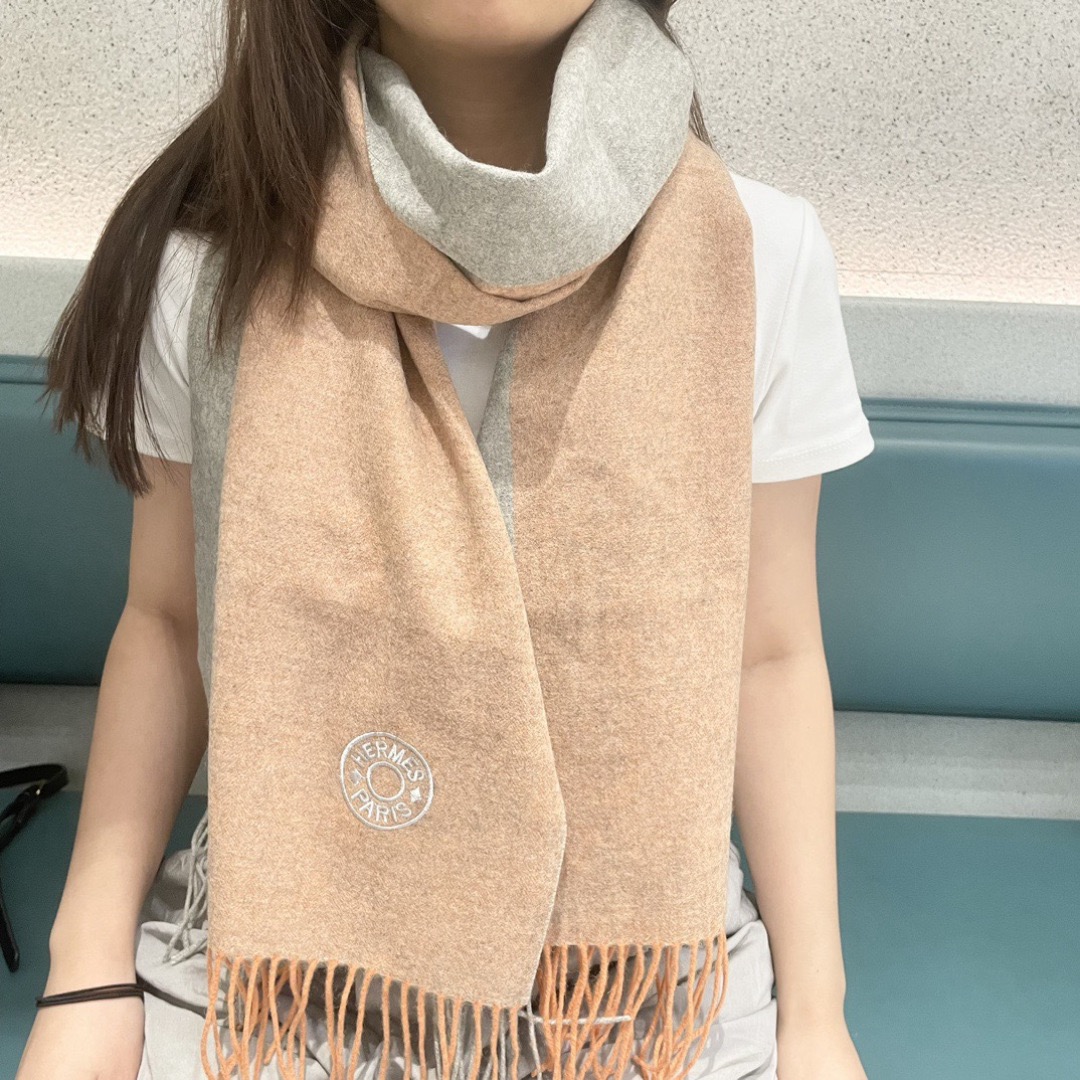 Hermes 에르메스 2025 남녀공용 로고 울 머플러 1