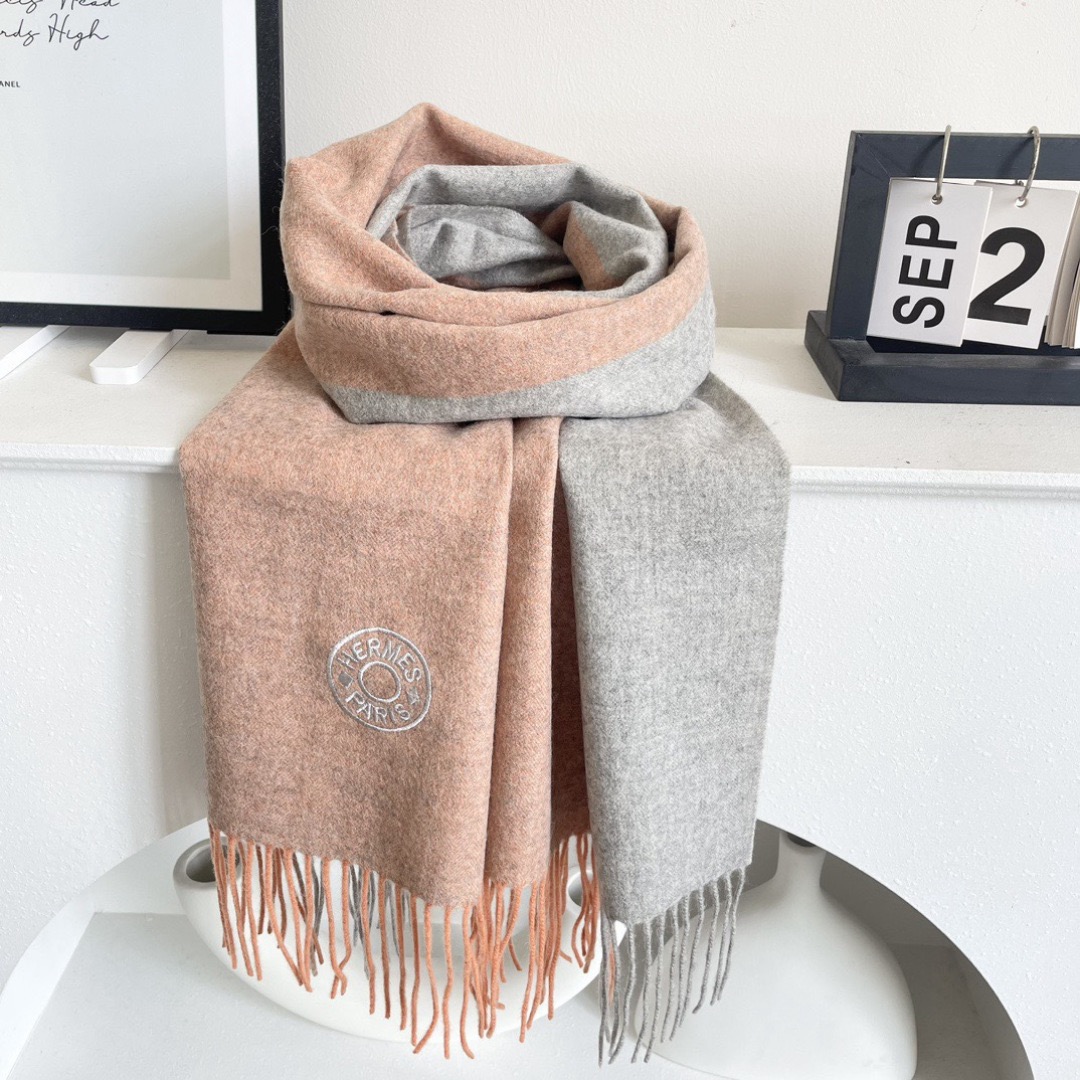 Hermes 에르메스 2025 남녀공용 로고 울 머플러 6