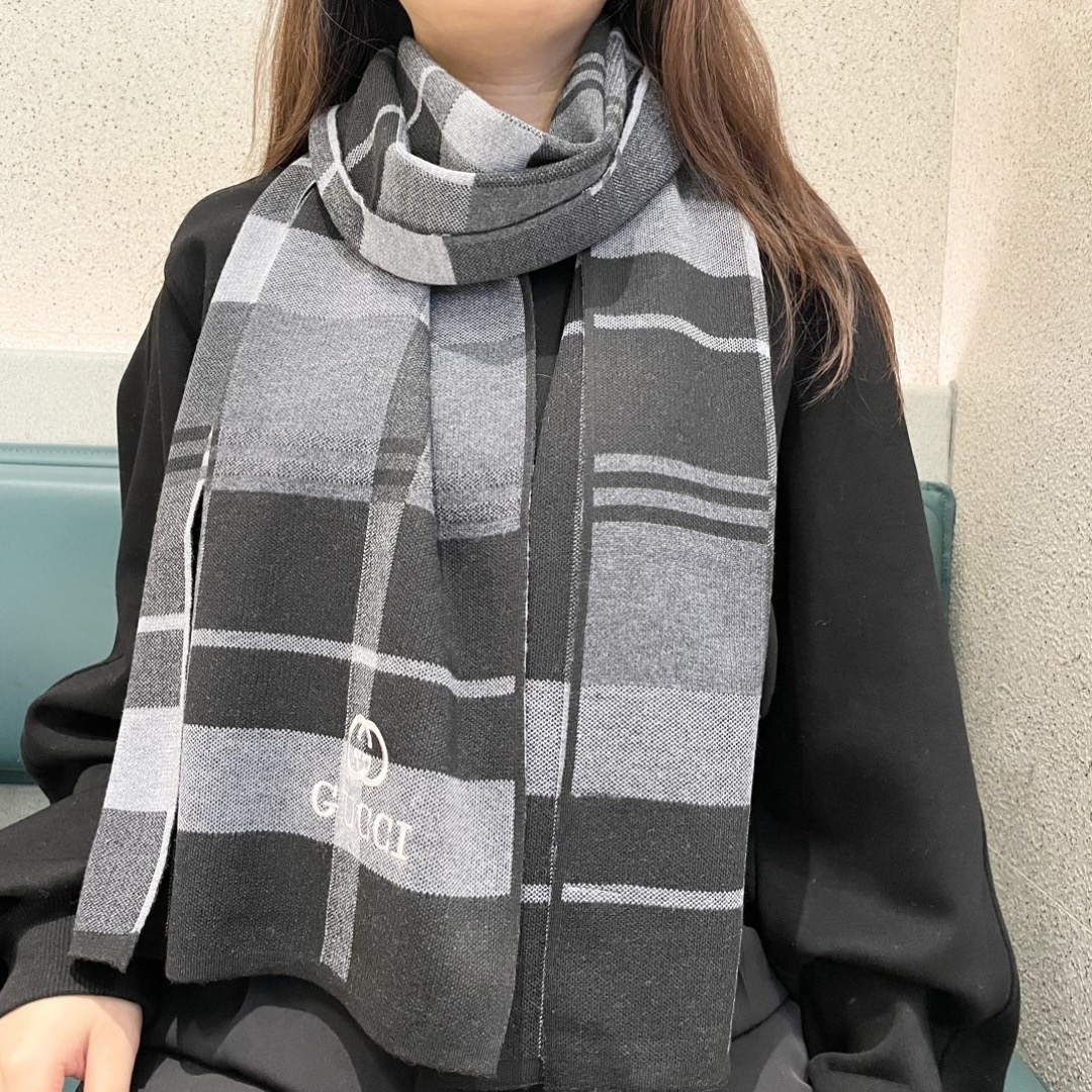 GUCCI 구찌 체크 울 머플러 1