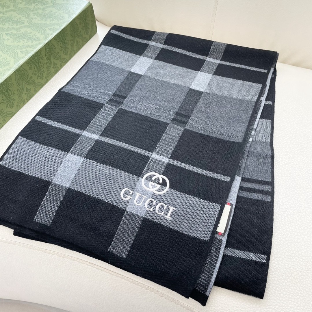 GUCCI 구찌 체크 울 머플러 4