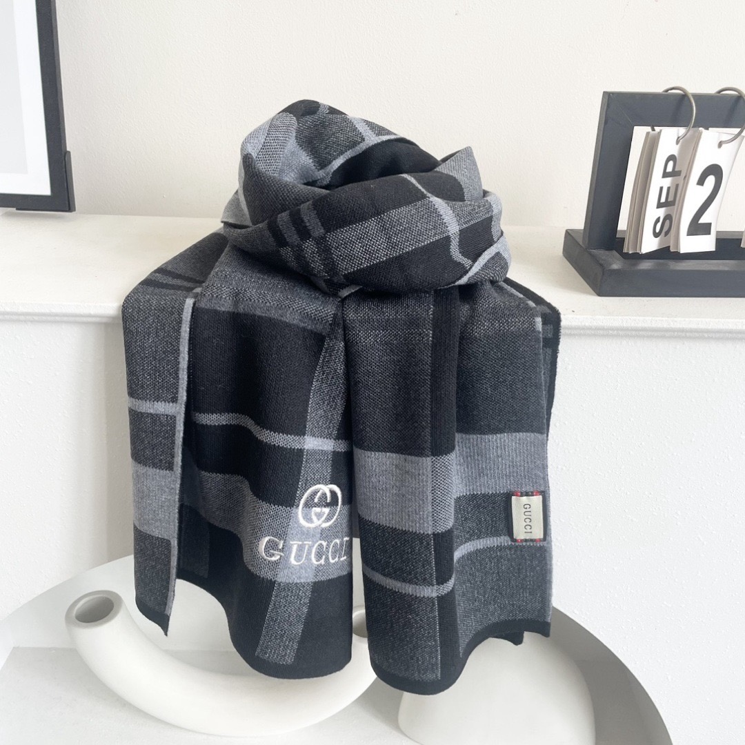 GUCCI 구찌 체크 울 머플러 8