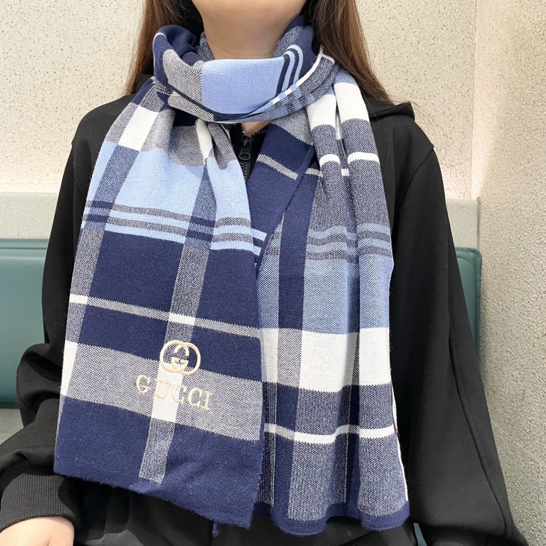 GUCCI 구찌 체크 울 머플러 1