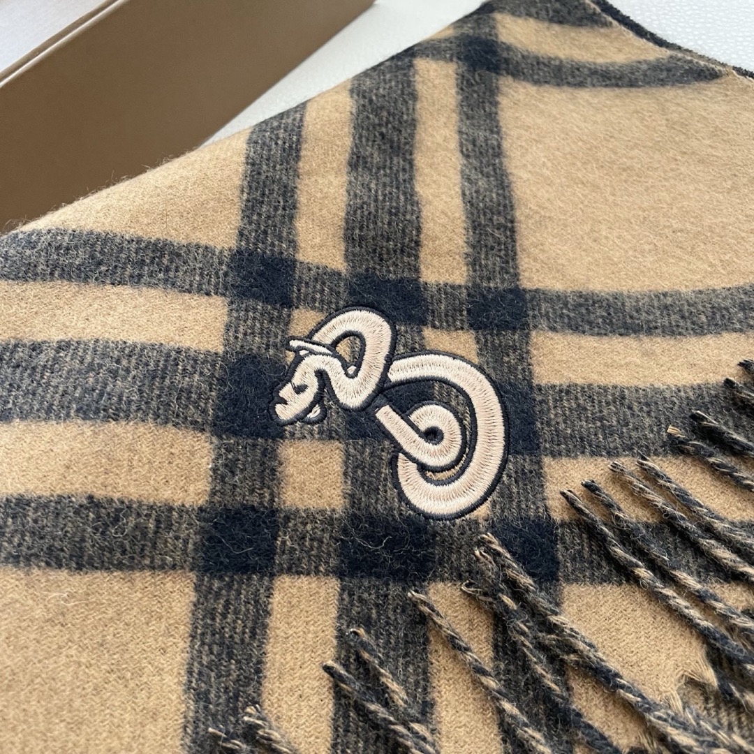 Burberry 버버리 체크 스네이크 로고 울 머플러 7