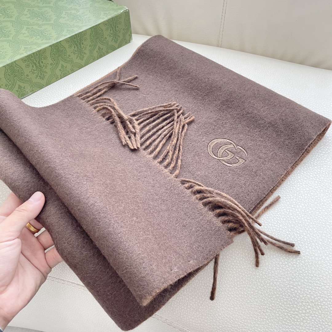 Gucci 구찌 GG 로고 양면 울 머플러 5