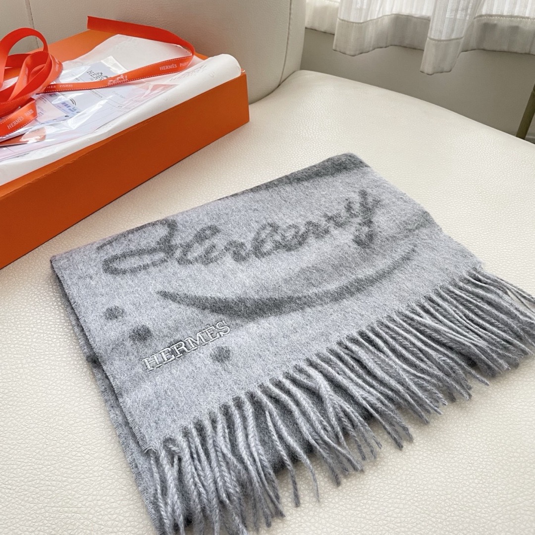 HERMES 에르메스 남녀 공용 양모 머플러 [품절] 5