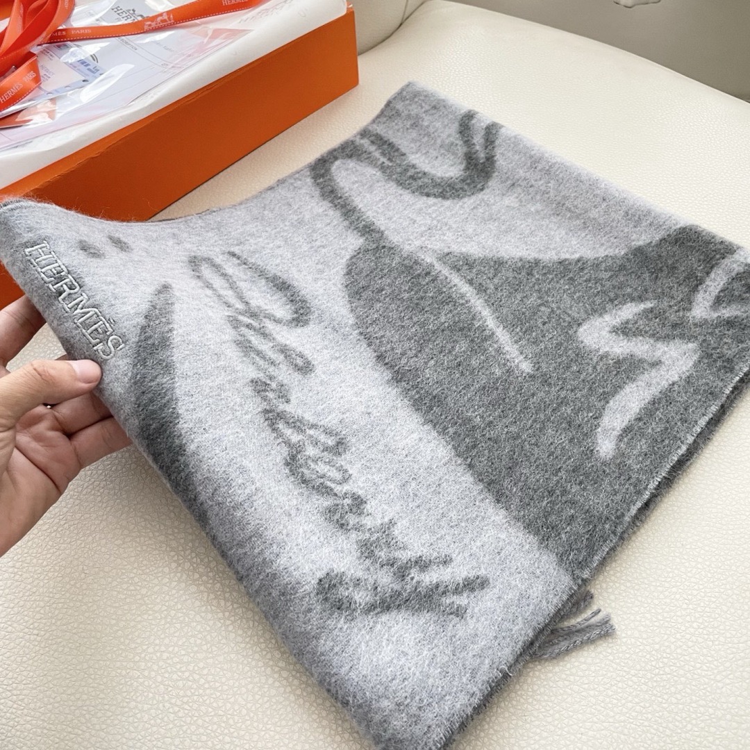 HERMES 에르메스 남녀 공용 양모 머플러 [품절] 6