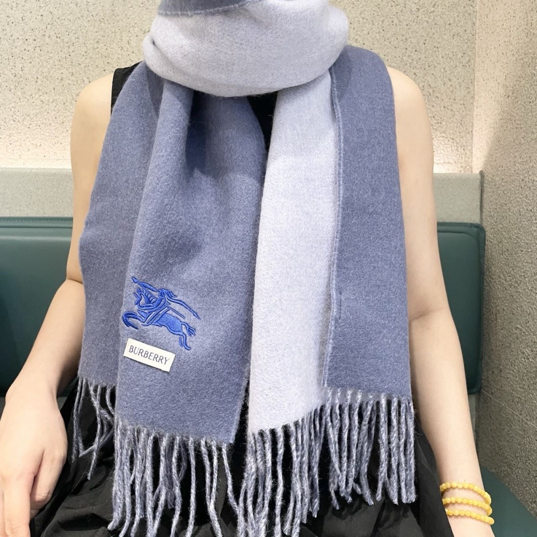Burberry 버버리 딥 웨이브 클래식 양모 체크 머플러 1