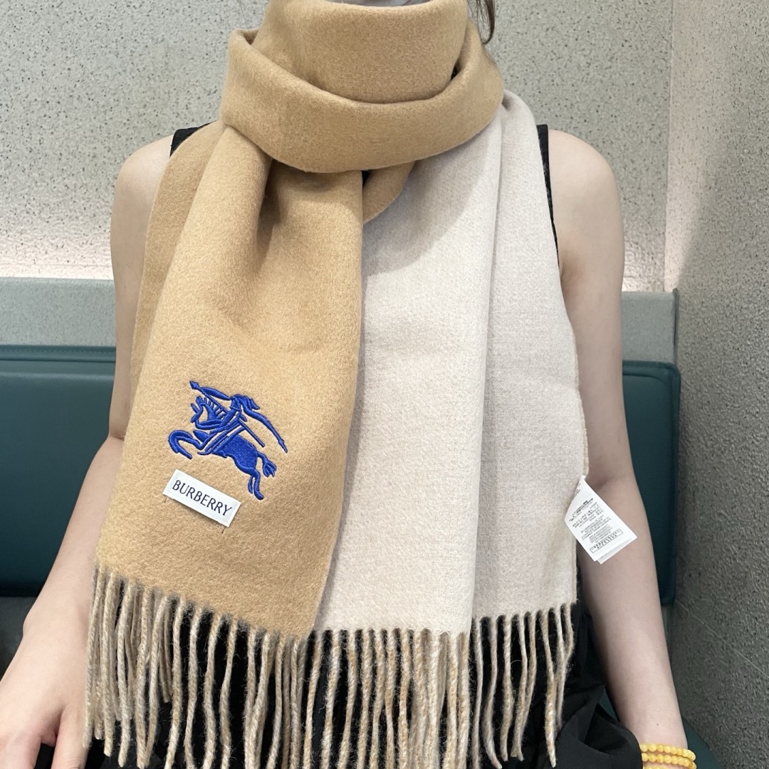 Burberry 버버리 딥 웨이브 클래식 양모 체크 머플러 1