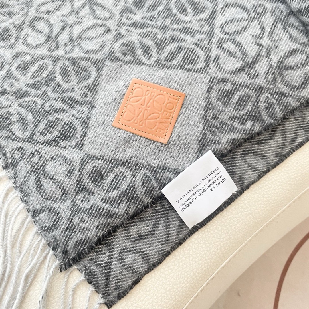 Loewe 로에베 아나그램 울 머플러 롱 스카프 11