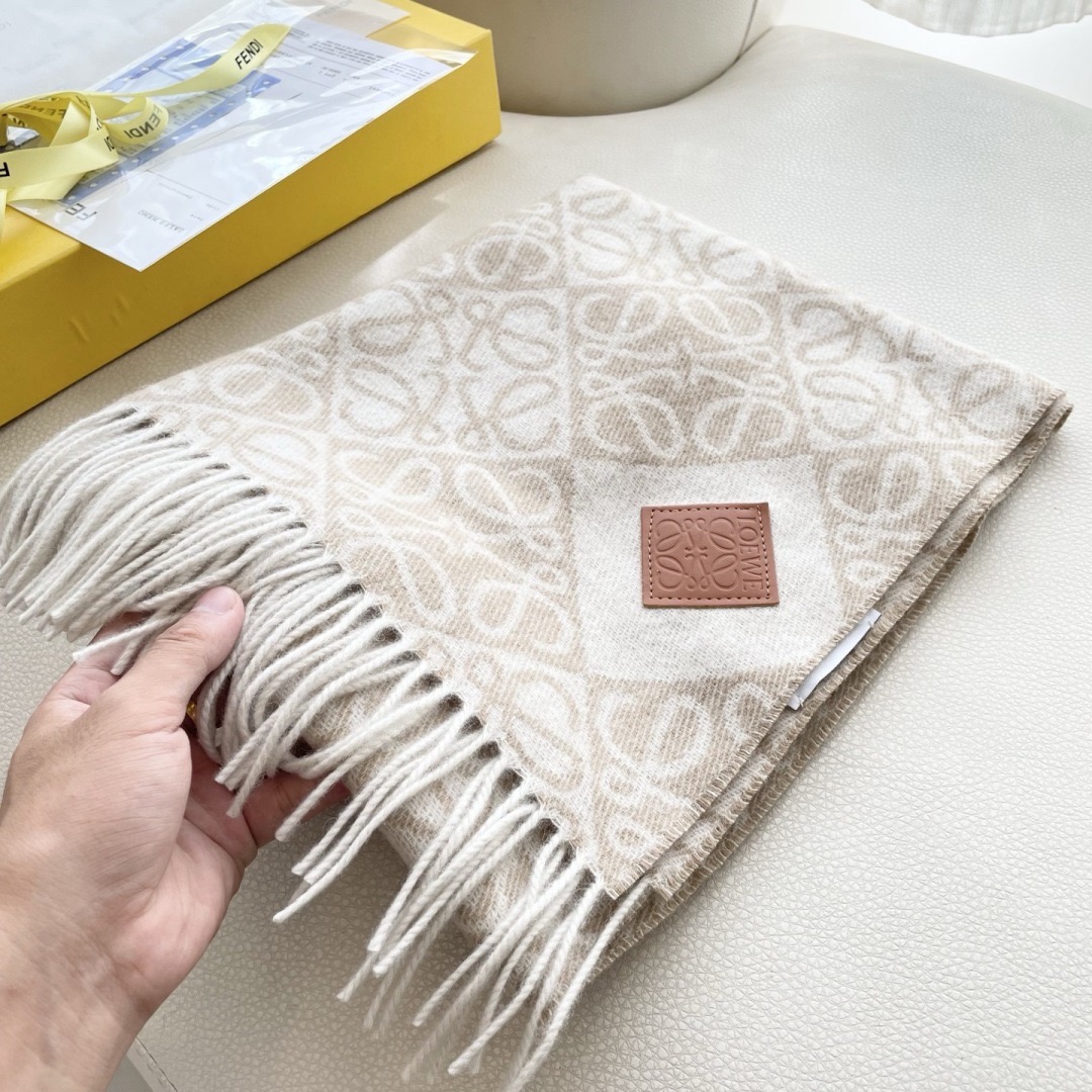 Loewe 로에베 아나그램 울 머플러 롱 스카프 4