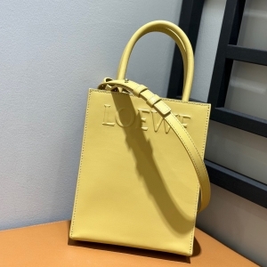Loewe 로에베 2023 스탠다드 A5 토트백 21.5cm