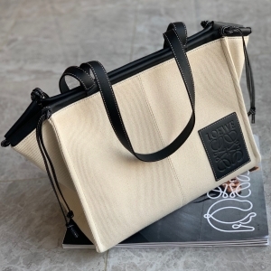 Loewe 로에베 2023 쿠션 토트백 35CM