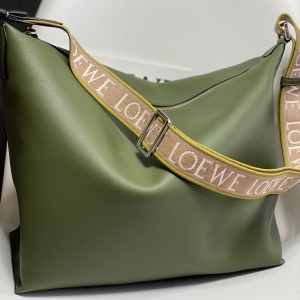 Loewe 로에베 2023 큐비 아나그램 숄더백 44CM