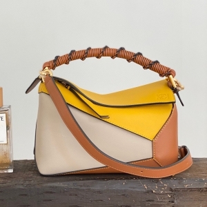 Loewe 로에베 2023 퍼즐백 24CM