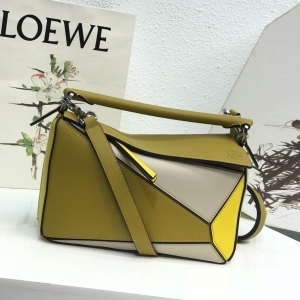Loewe 로에베 2023 퍼즐백 24CM