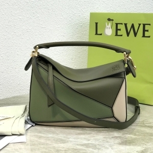 Loewe 로에베 2023 퍼즐백 24CM