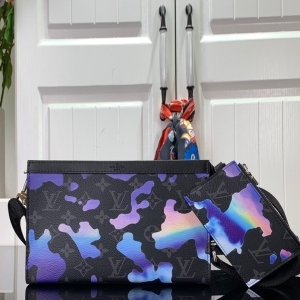 Louis Vuitton 루이비통 2023 가스통 웨어러블 월릿 M81753 22CM
