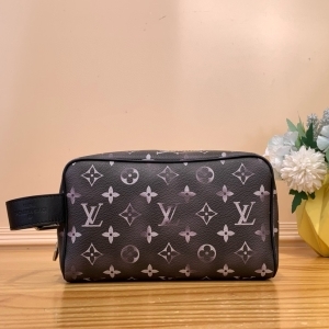 Louis Vuitton 루이비통 2024 락커 돕 키트 23CM