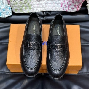 Louis Vuitton 루이비통 2025 MEN'S 로퍼 (2색) (2월)