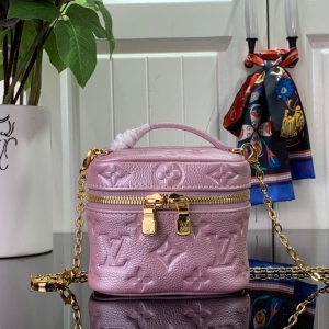 Louis Vuitton 루이비통 2023 마이크로 베니티백 M82168 11CM